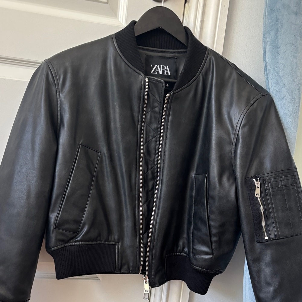 Zara Black Faux Leather Bomber Jacket with Ribbed Trim Size M. Worn Twice